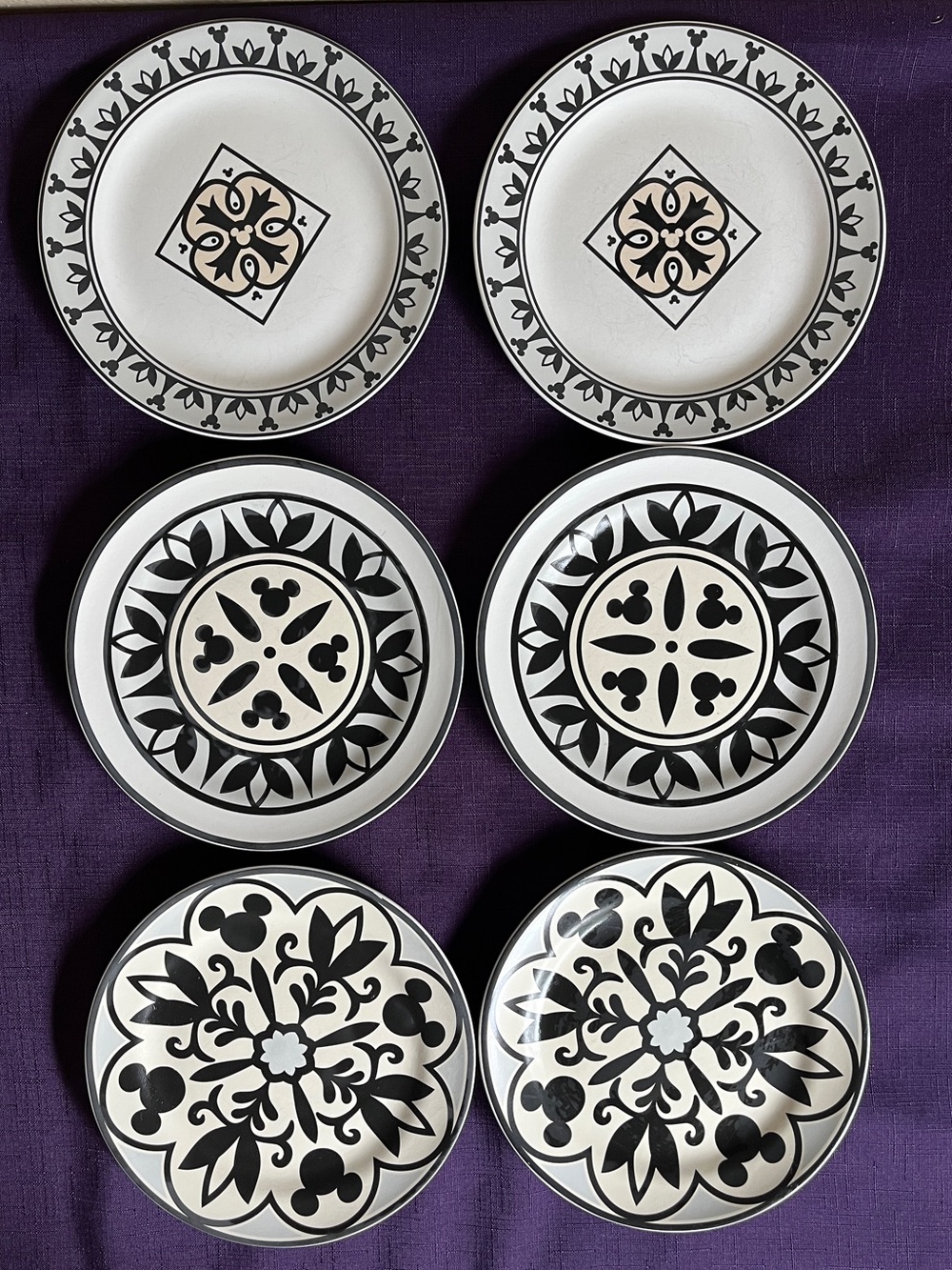 Disney Parks Mickey Mouse Homestead Collection Salad Salad Plates Set Of 6
